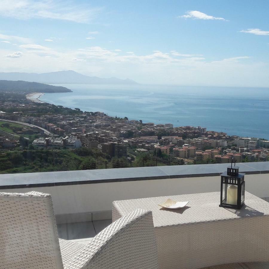 Villa Treglia B&B Formia Zewnętrze zdjęcie